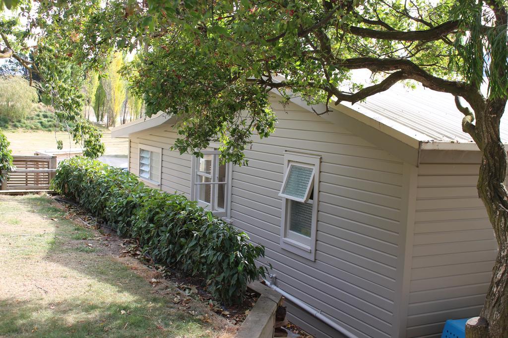 Rabbit Wardens Cottage Queensberry Exterior photo
